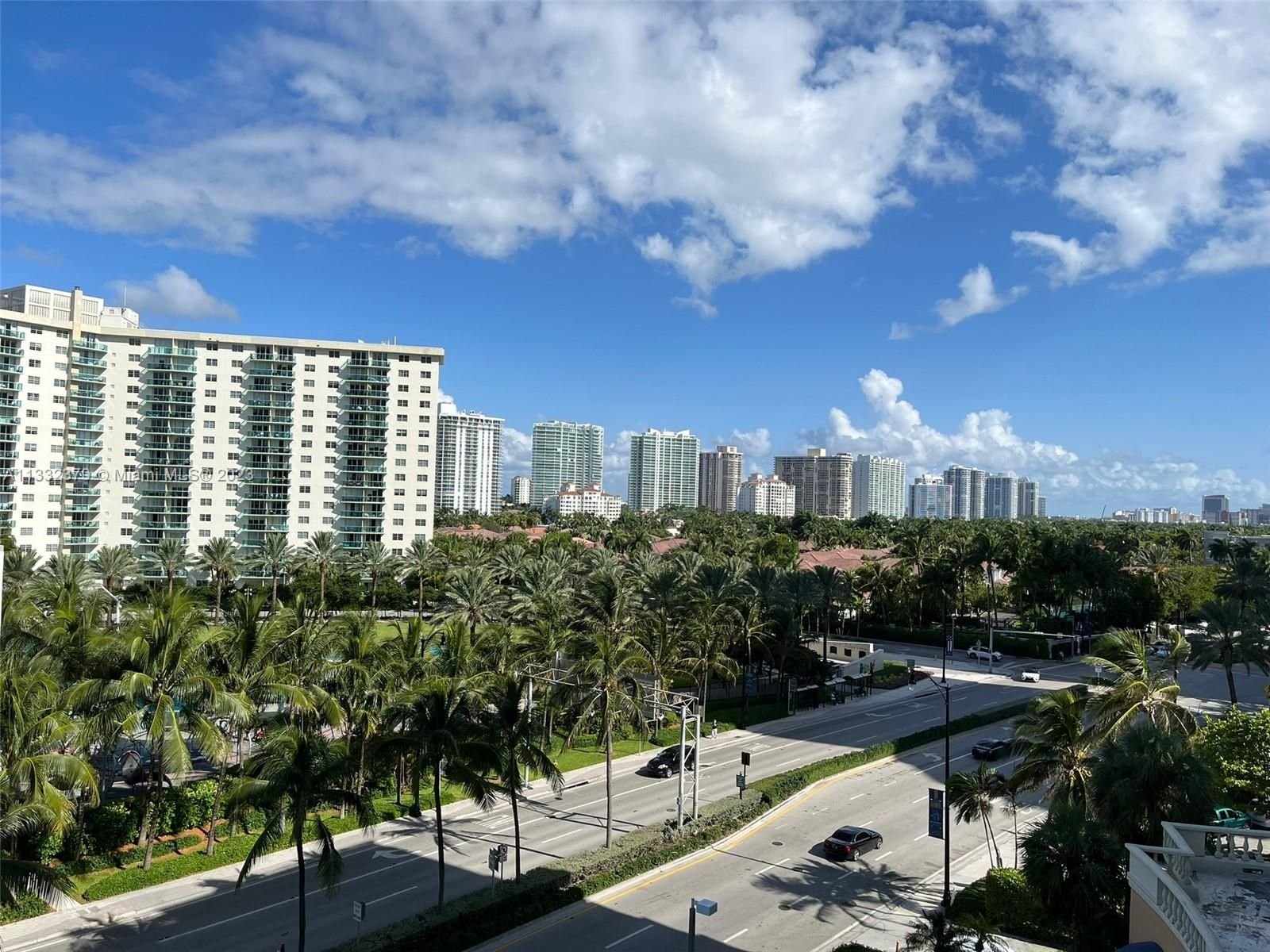 Real estate property located at 19201 Collins Ave #538, Miami-Dade County, Sunny Isles Beach, FL