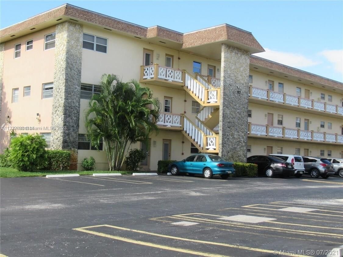 Real estate property located at 5181 Oakland Park Blvd #309, Broward County, Lauderdale Lakes, FL