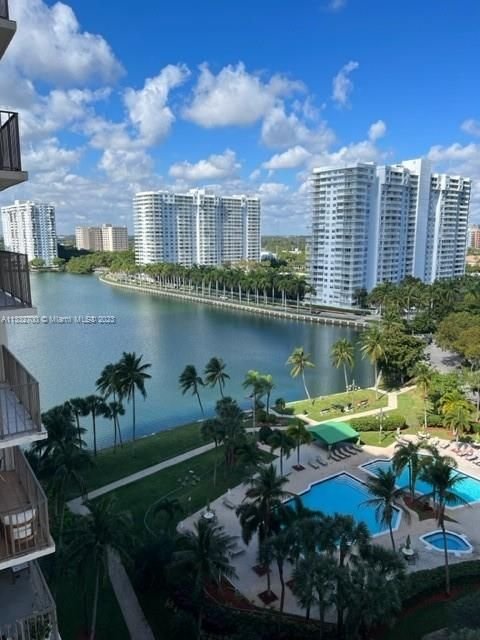 Real estate property located at 18151 31st Ct #1206, Miami-Dade County, Aventura, FL