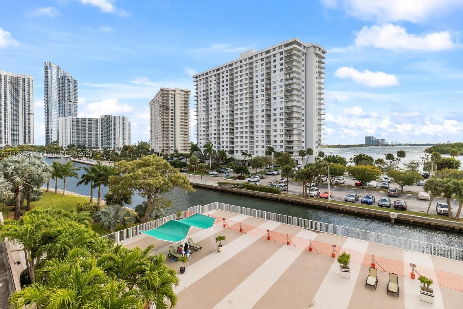 Real estate property located at 400 Kings Point Dr #405, Miami-Dade County, Sunny Isles Beach, FL