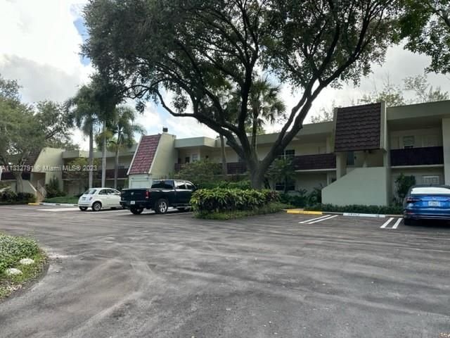 Real estate property located at 3201 Course Ln #208, Broward County, Pompano Beach, FL