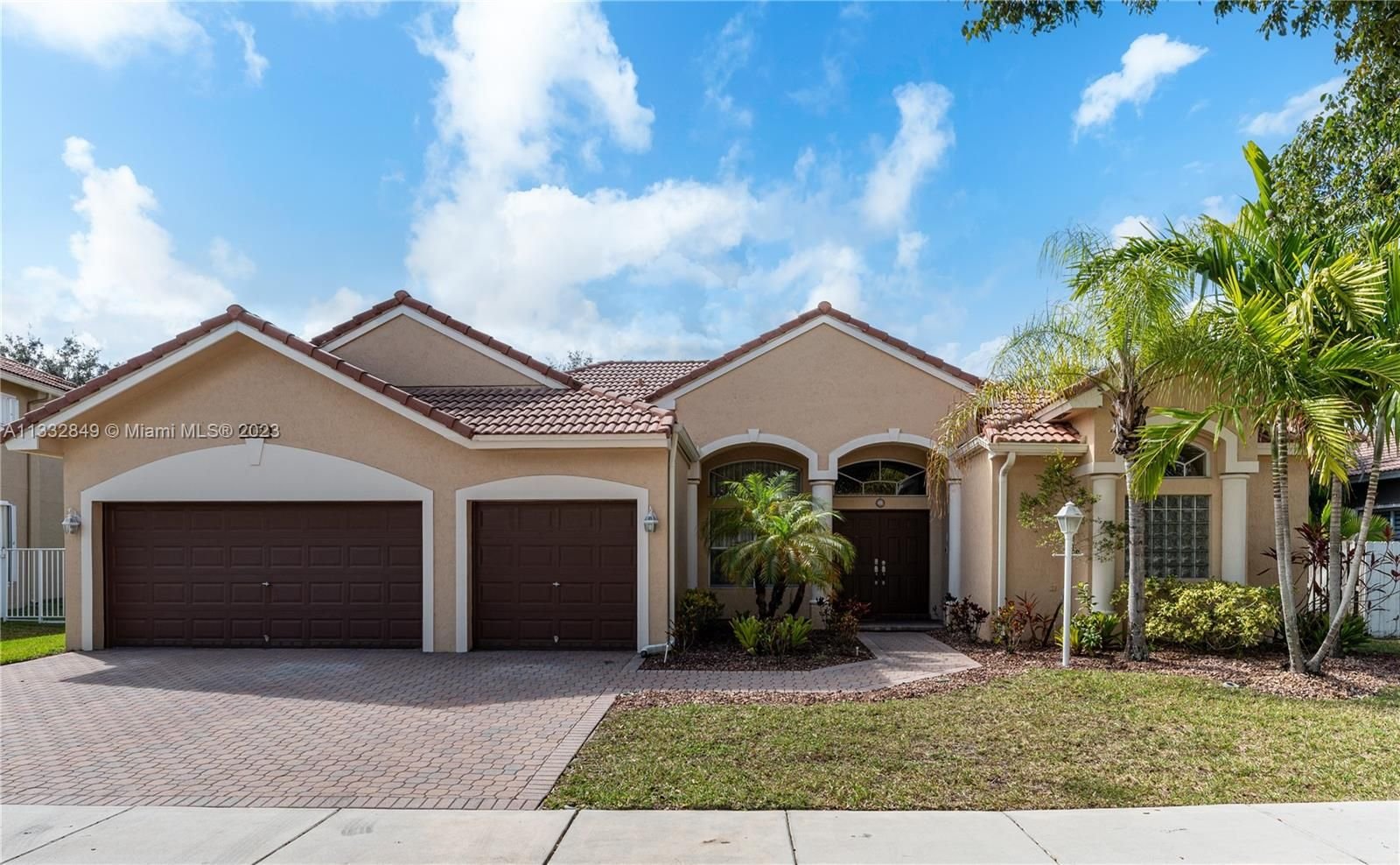 Real estate property located at 1122 141st Ave, Broward County, Pembroke Pines, FL