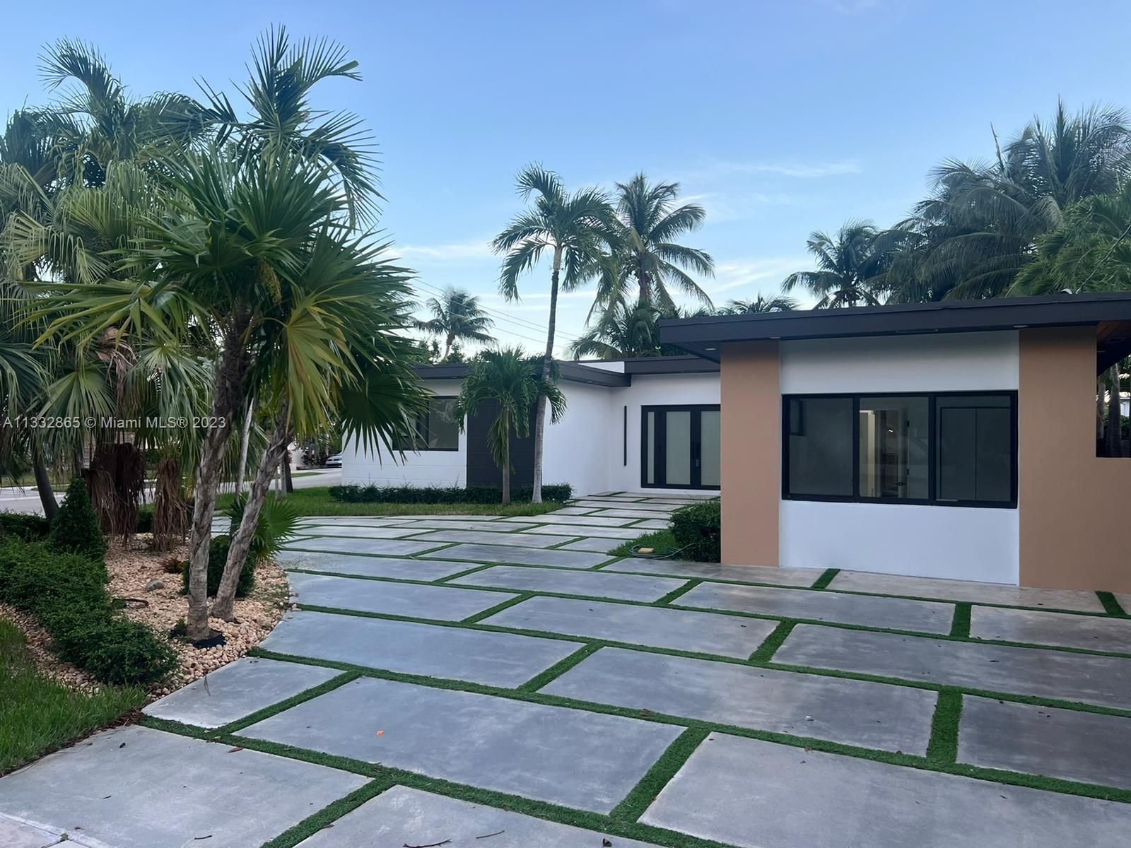 Real estate property located at 1200 Cleveland Rd, Miami-Dade County, Miami Beach, FL
