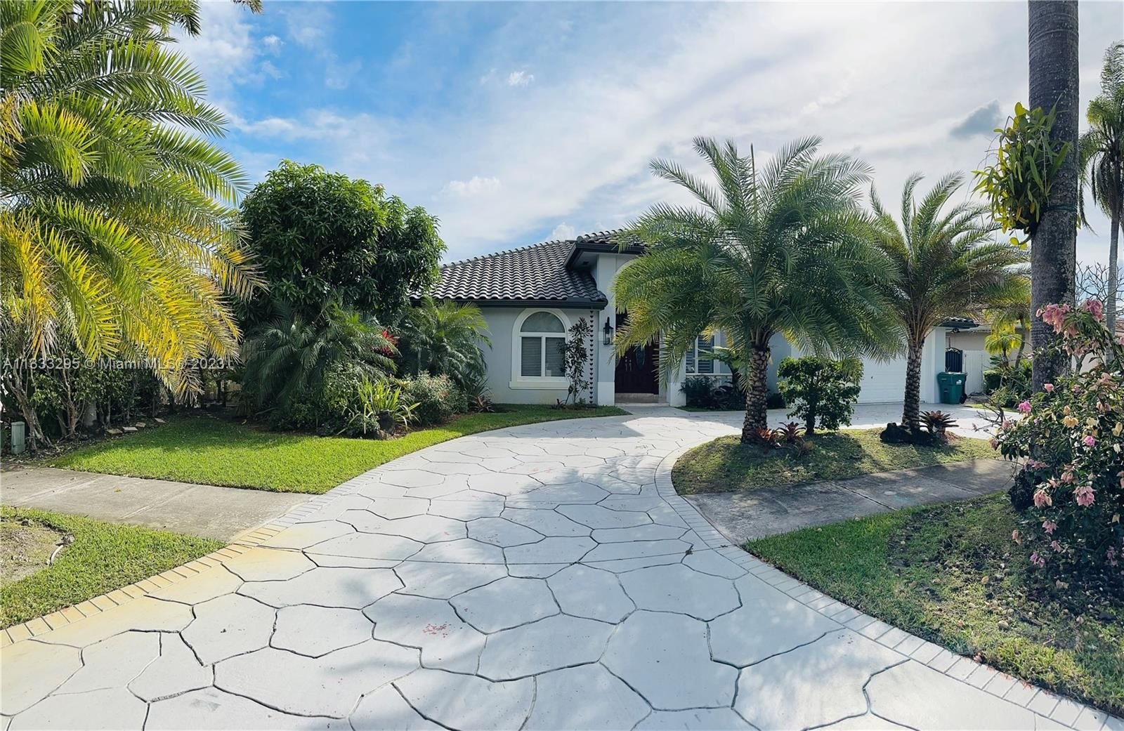 Real estate property located at 14240 29th St, Miami-Dade County, Miami, FL