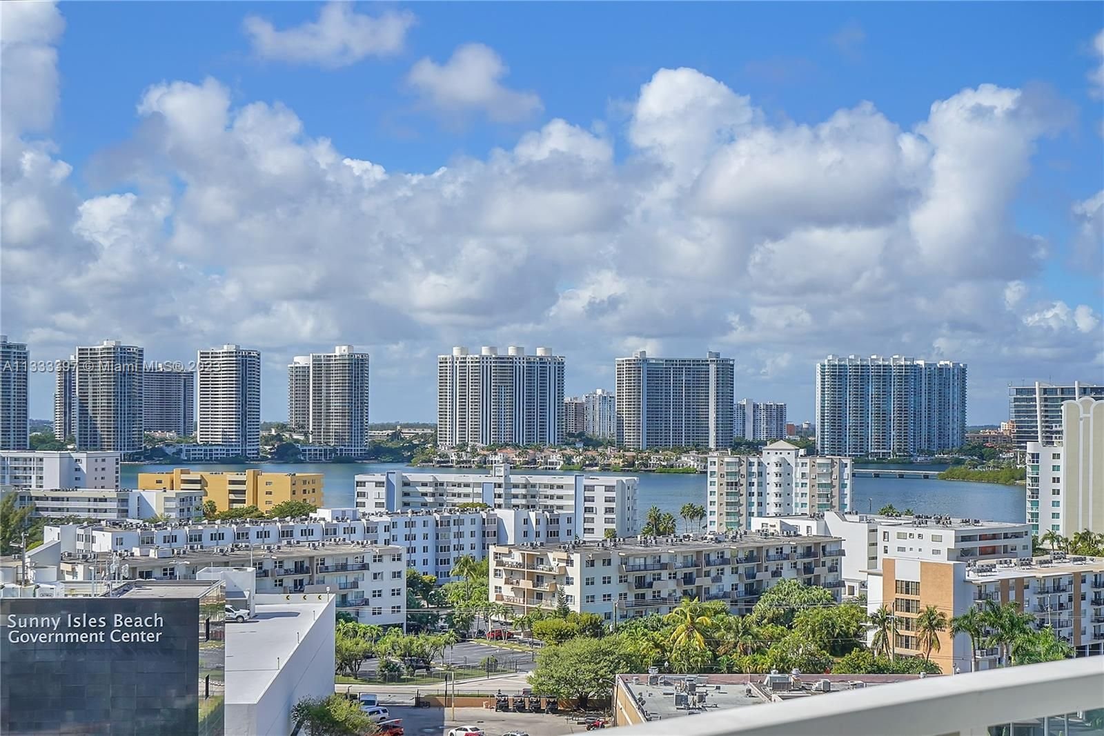 Real estate property located at 18001 Collins Ave #917, Miami-Dade County, Sunny Isles Beach, FL