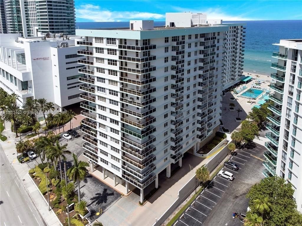 Real estate property located at 3725 Ocean Dr #1424, Broward County, Hollywood, FL