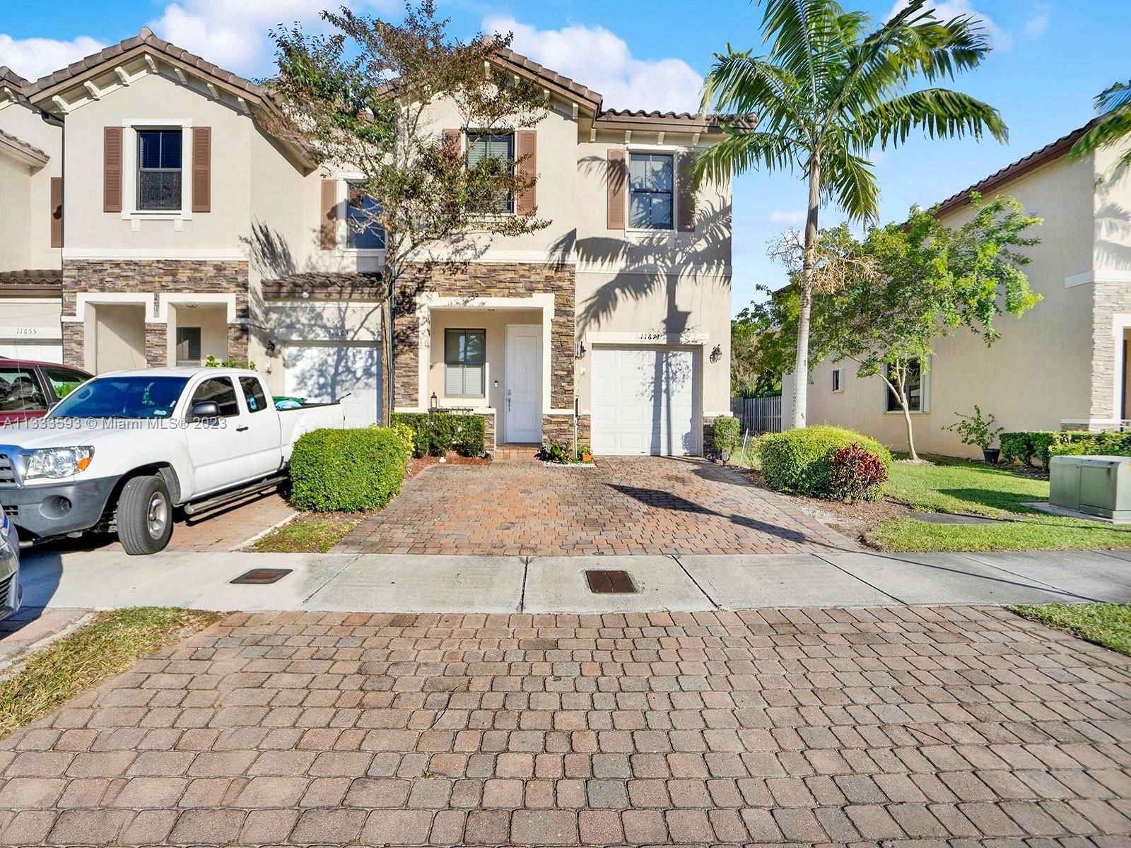 Real estate property located at 11671 150th Pl, Miami-Dade County, Miami, FL