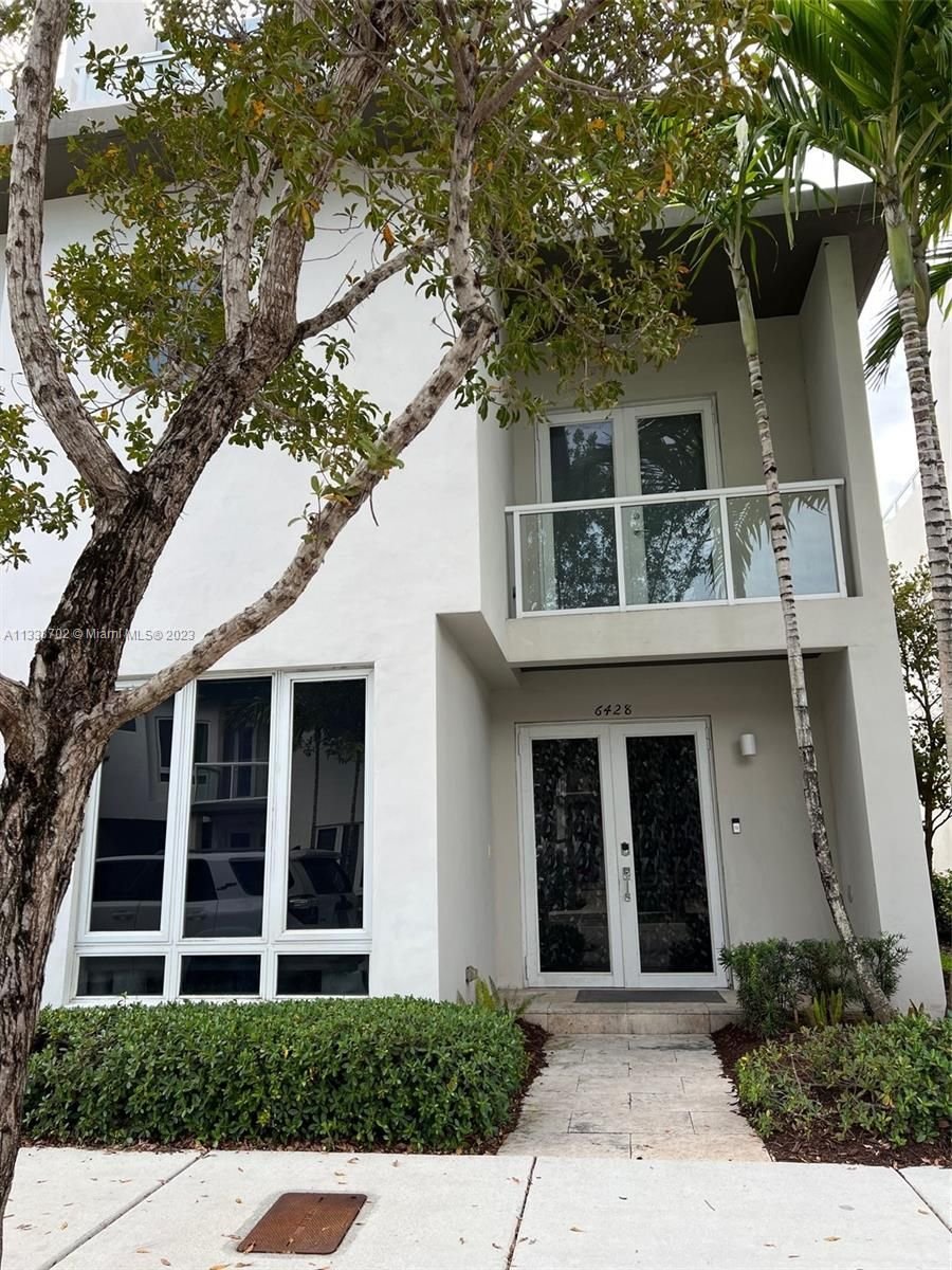 Real estate property located at 6428 104th Ct #6428, Miami-Dade County, Doral, FL
