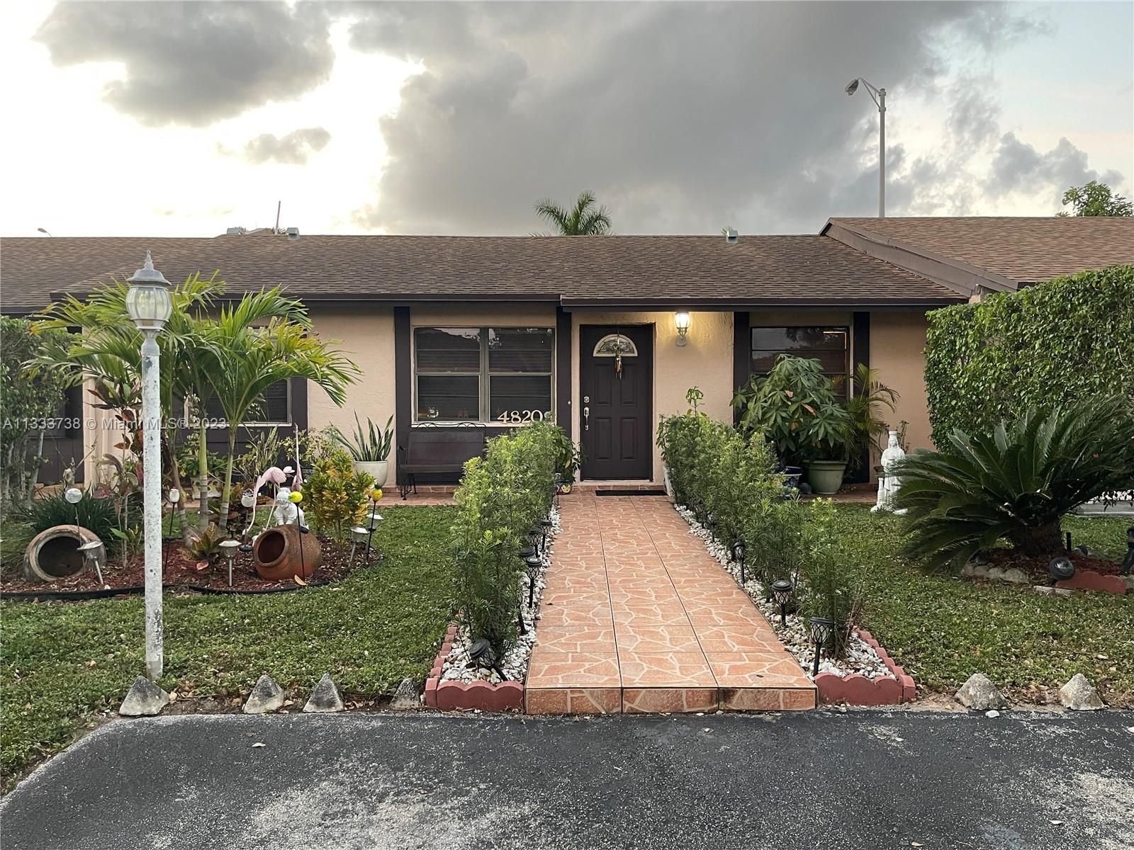 Real estate property located at 4820 136th Pl, Miami-Dade County, Miami, FL