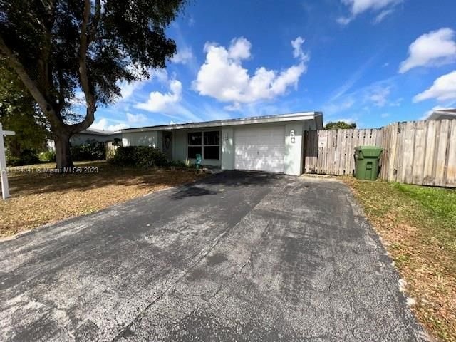 Real estate property located at 8911 8th St, Broward County, Pembroke Pines, FL