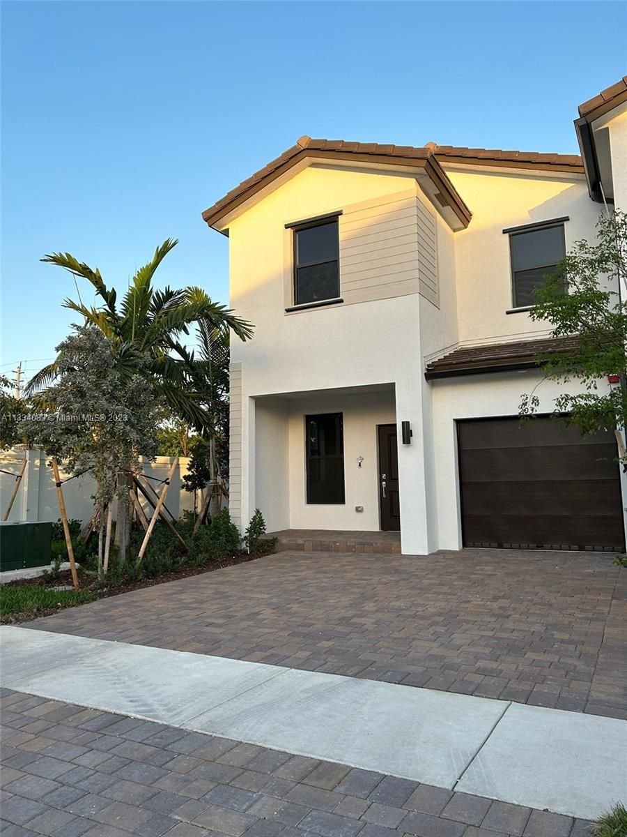 Real estate property located at 203 159 Ter, Broward County, Pembroke Pines, FL
