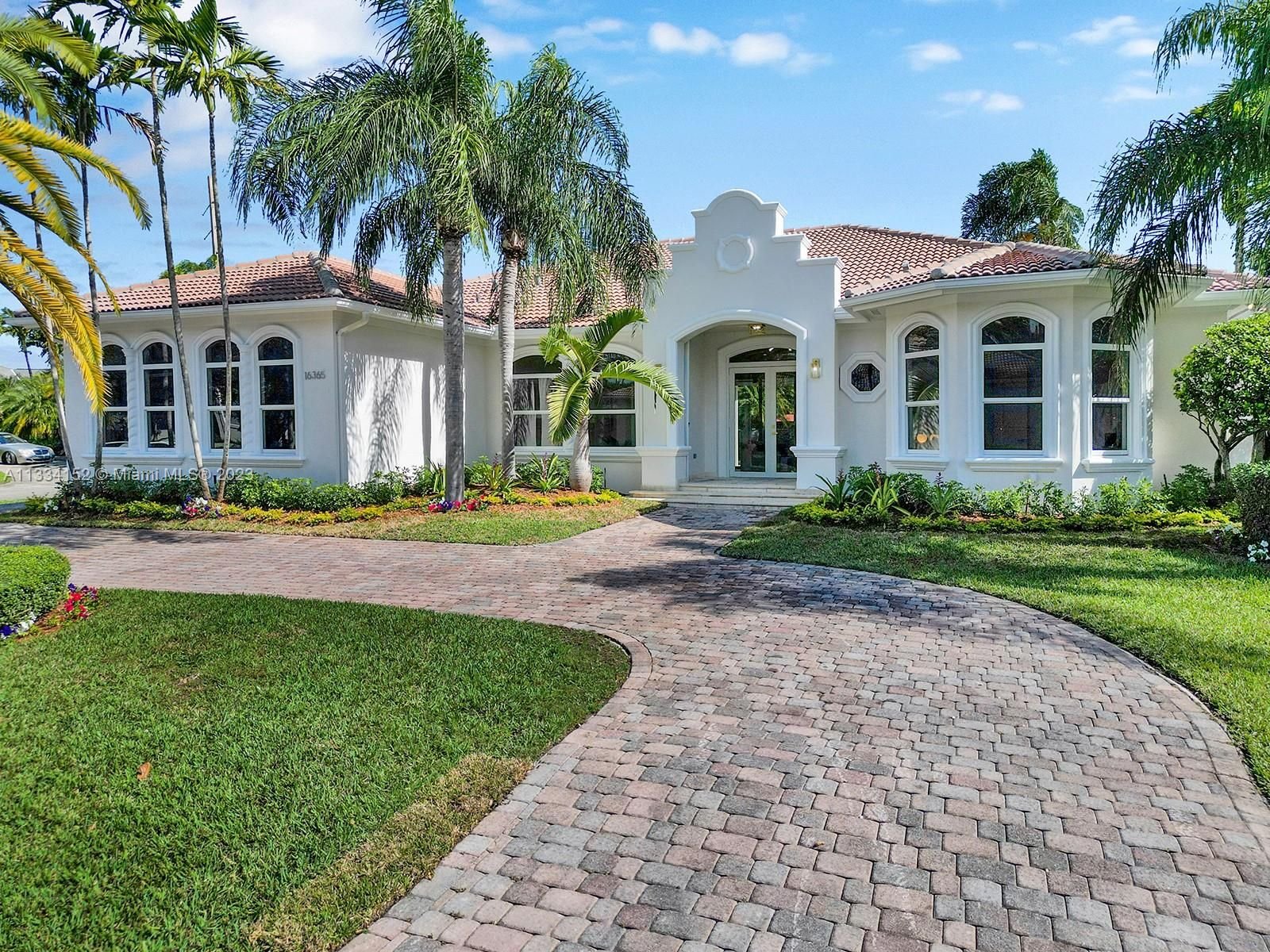 Real estate property located at 16365 87th Pl, Miami-Dade County, Palmetto Bay, FL