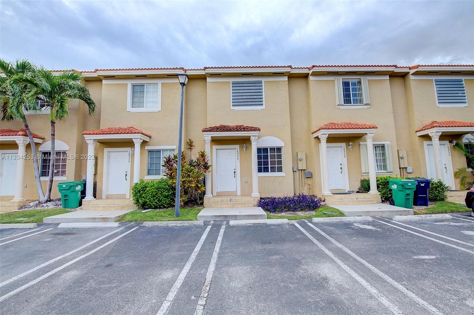 Real estate property located at 16964 138th Ct #16964, Miami-Dade County, Miami, FL