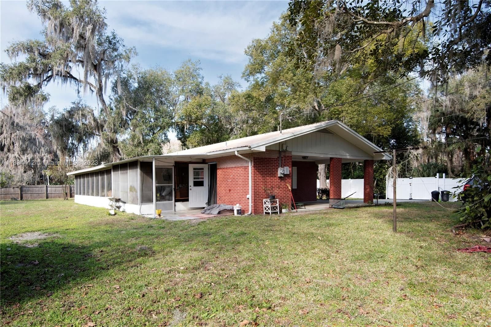 Real estate property located at 2954 County Rd, Sumter County, The Villages, FL