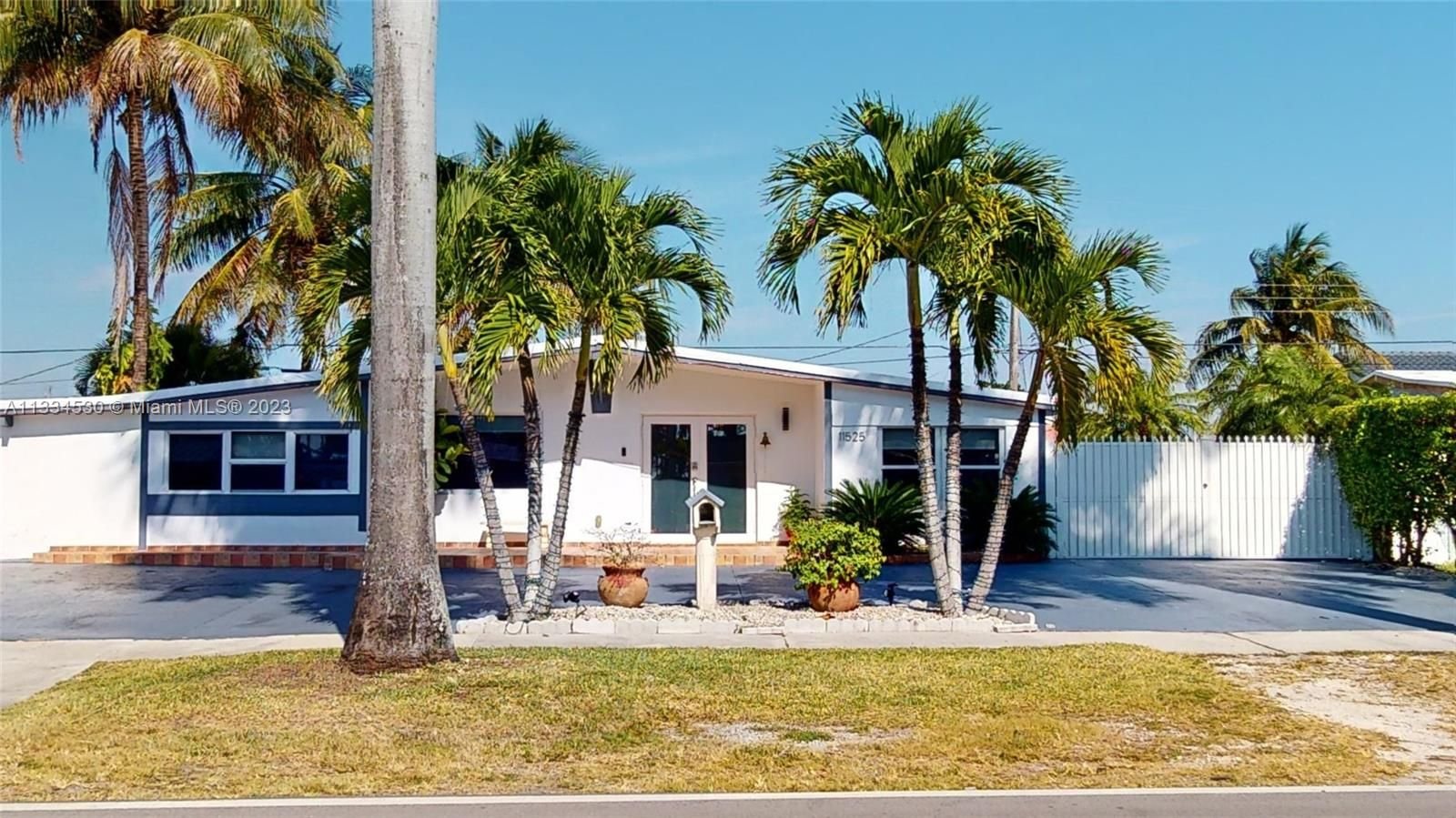 Real estate property located at 11525 47th Ter, Miami-Dade County, Miami, FL