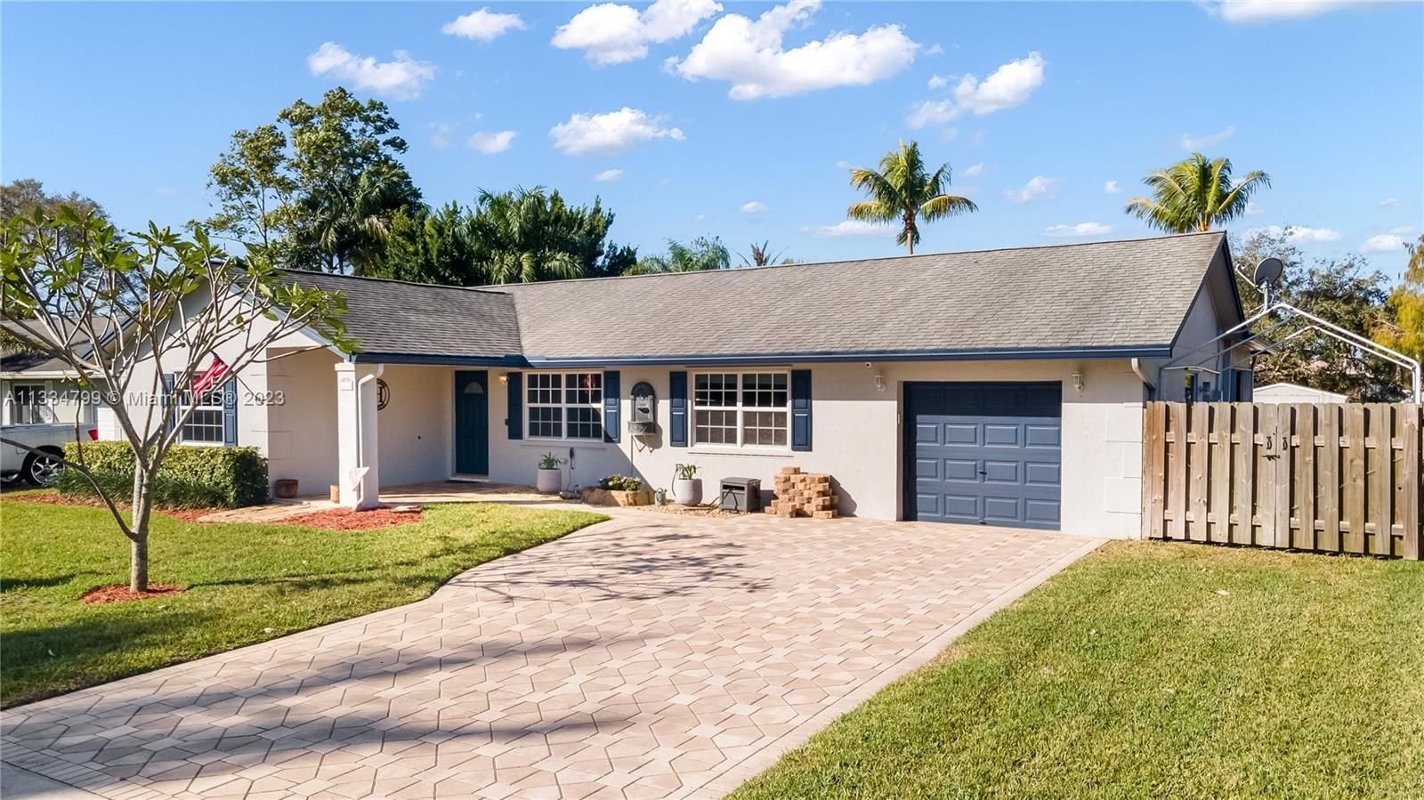 Real estate property located at 1111 127th Ter, Broward County, Davie, FL