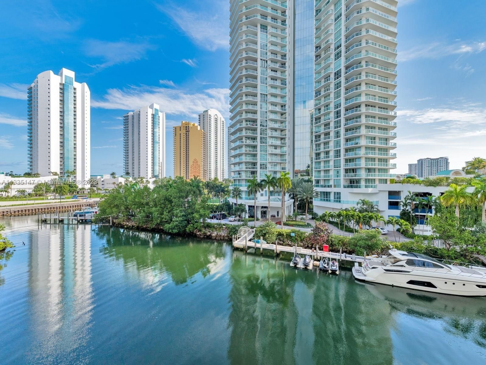 Real estate property located at 200 Sunny Isles Blvd TH-404, Miami-Dade County, Sunny Isles Beach, FL