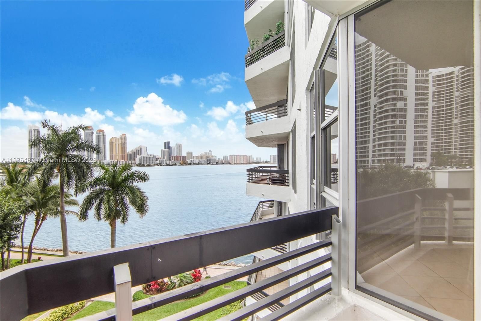 Real estate property located at 3600 Mystic Pointe Dr #517, Miami-Dade County, Aventura, FL