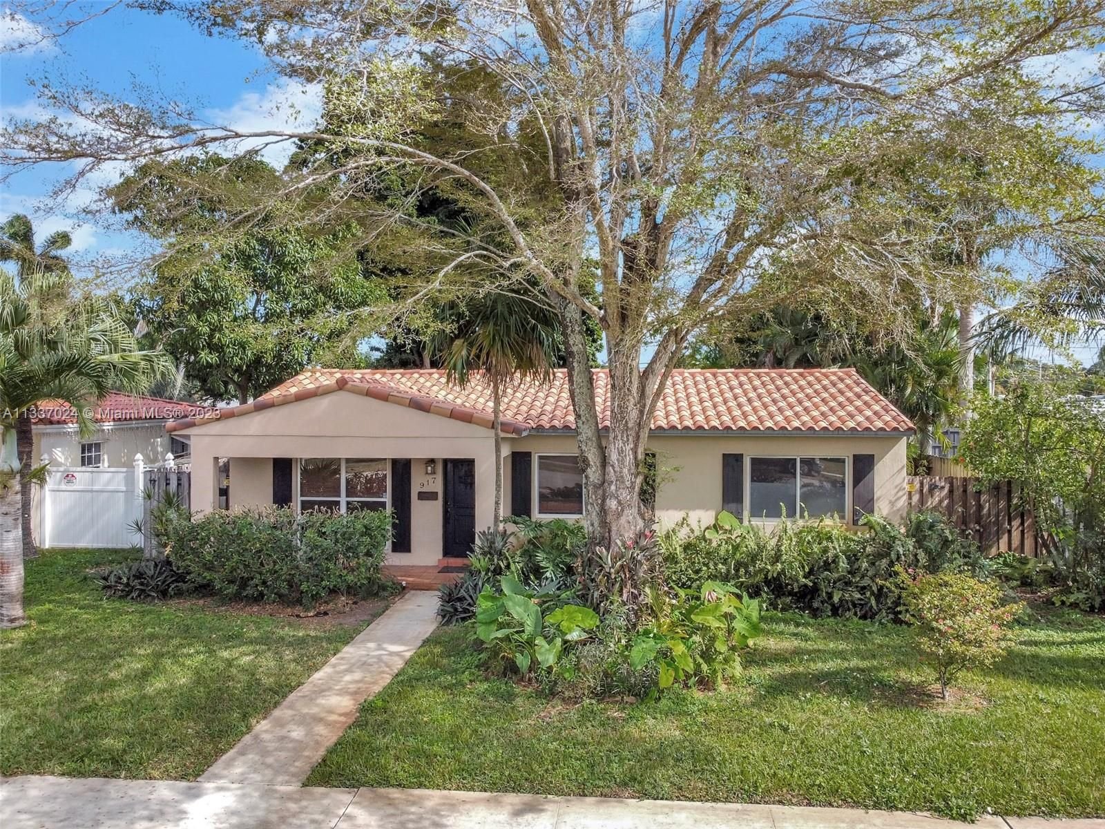 Real estate property located at 917 31st Rd, Broward County, Hollywood, FL