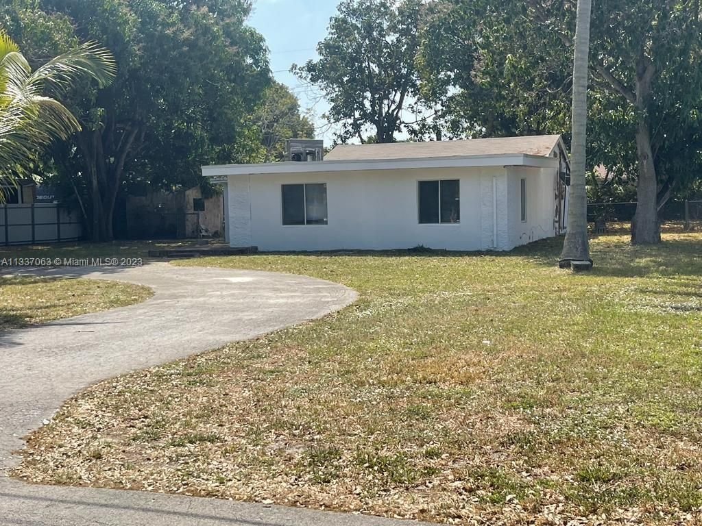 Real estate property located at 28 164th St, Miami-Dade County, Miami, FL