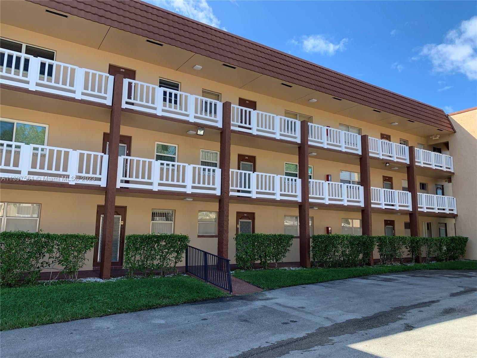 Real estate property located at 2731 Pine Island Rd #210, Broward County, Sunrise, FL