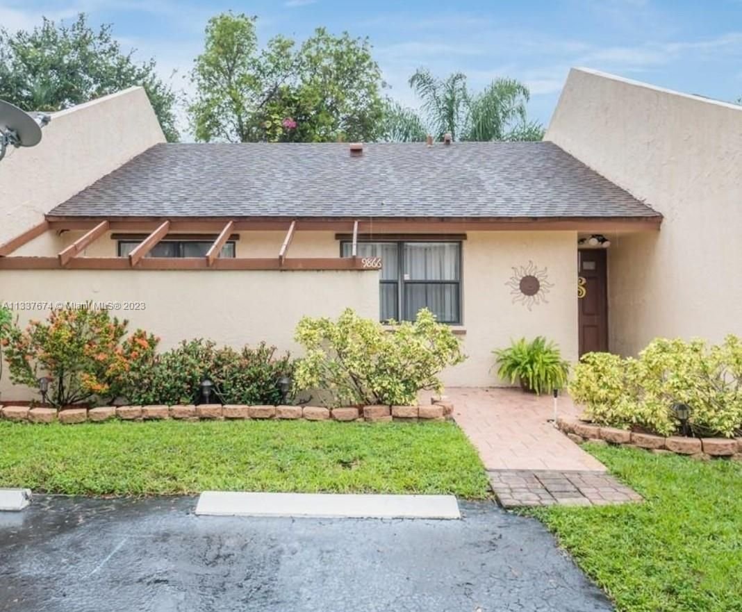 Real estate property located at 9866 16th Ct, Broward County, Pembroke Pines, FL