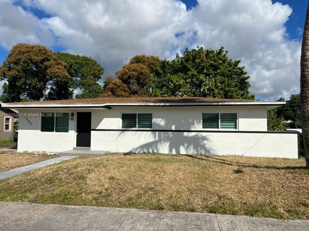 Real estate property located at 1285 172nd Ter, Miami-Dade County, Miami Gardens, FL