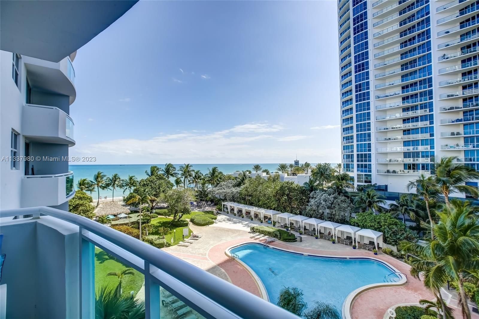 Real estate property located at 3001 Ocean Dr #517, Broward County, Hollywood, FL