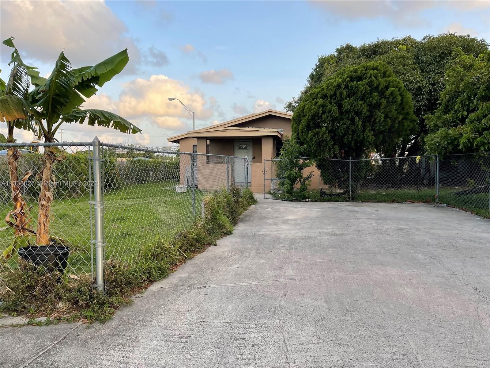 Real estate property located at 688 101st St, Miami-Dade County, Miami, FL