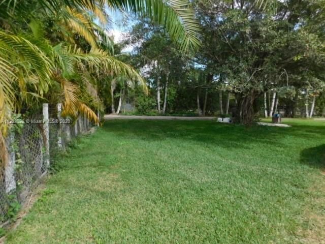 Real estate property located at 16501 209th Ave, Miami-Dade County, Miami, FL