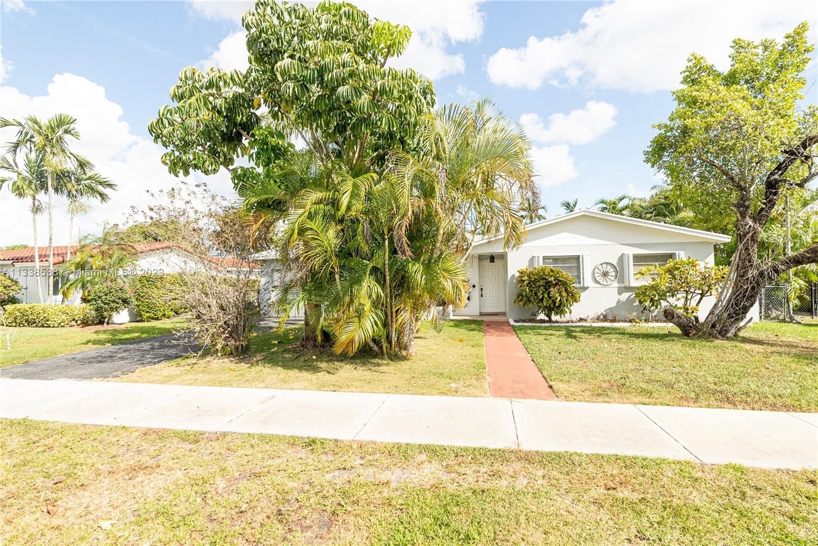 Real estate property located at 1025 100th Ct, Miami-Dade County, Miami, FL
