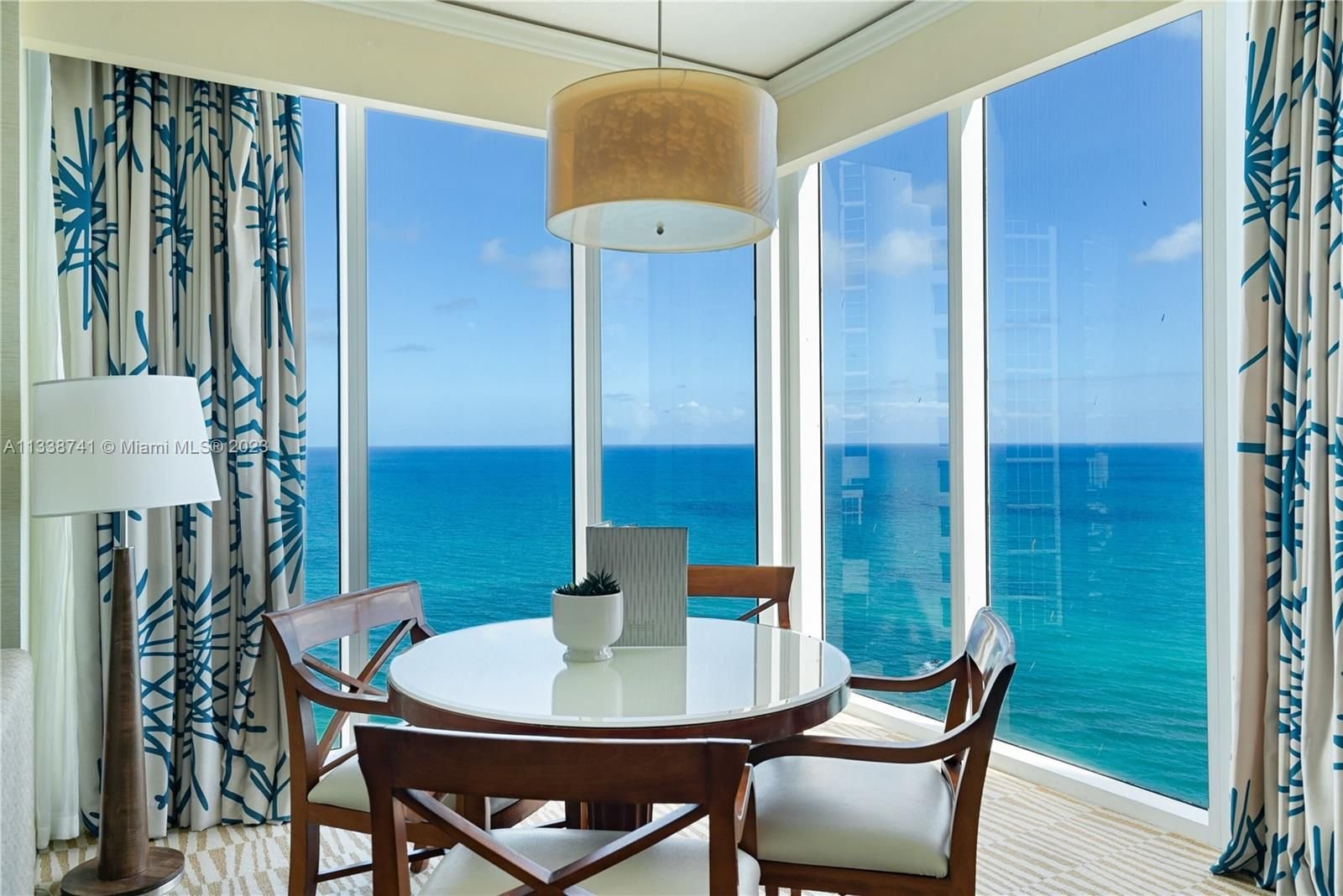 Real estate property located at 18001 Collins Ave #2009, Miami-Dade County, Sunny Isles Beach, FL