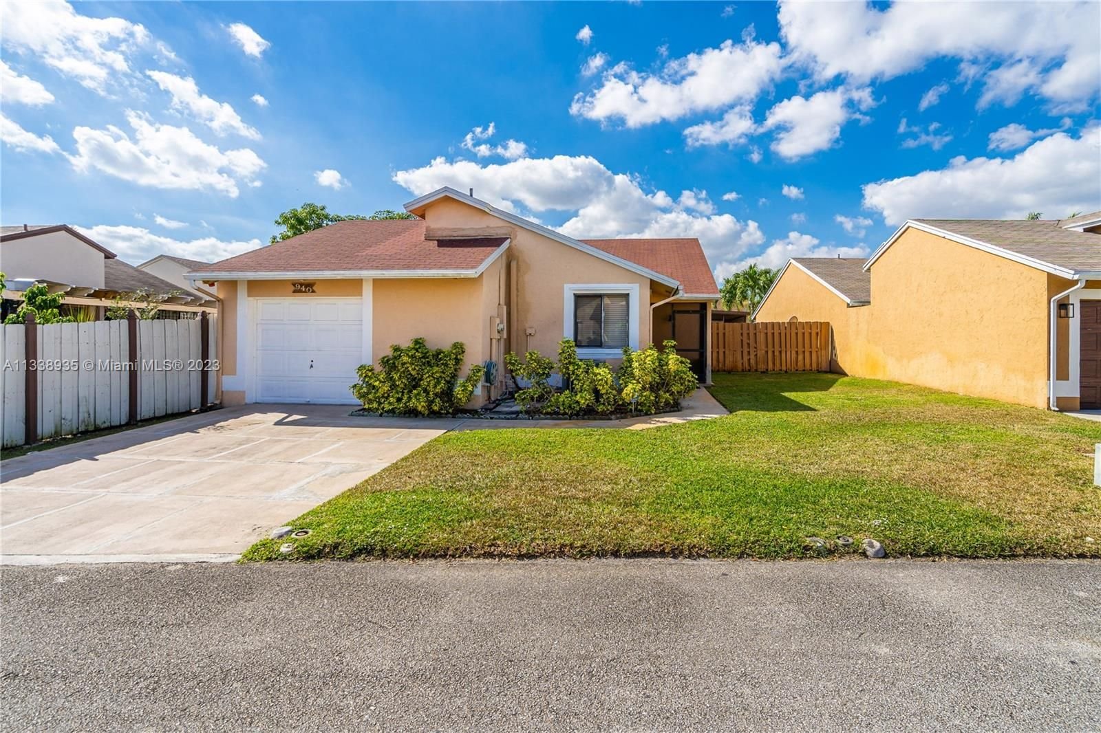Real estate property located at 940 109th Ave, Broward County, Pembroke Pines, FL