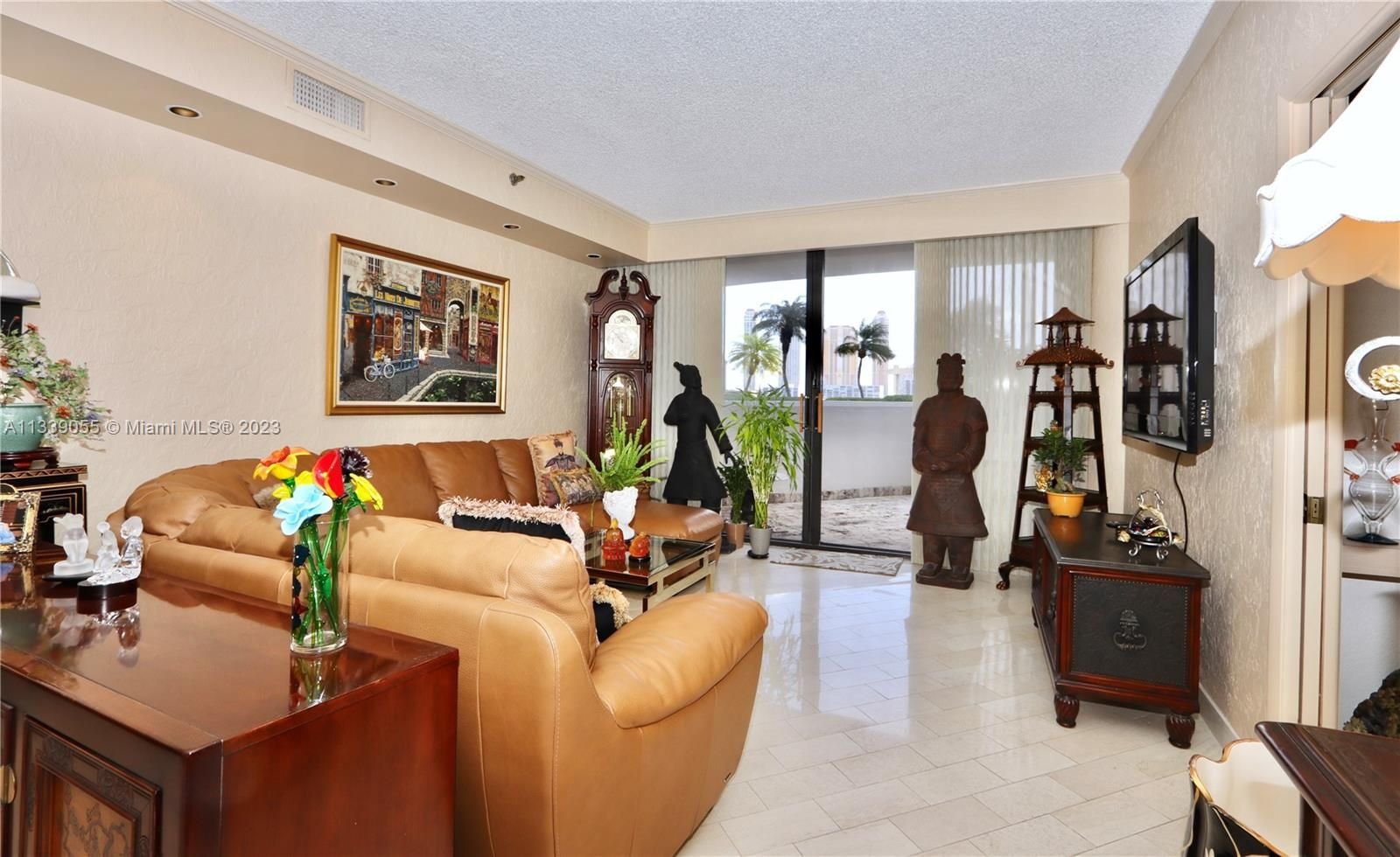 Real estate property located at 4000 Island Blvd L-1, Miami-Dade County, Aventura, FL