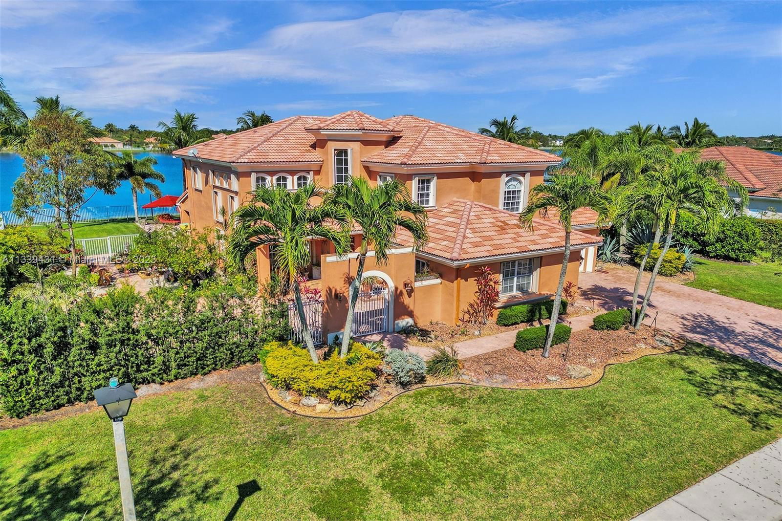 Real estate property located at 15767 20th St, Broward County, Davie, FL