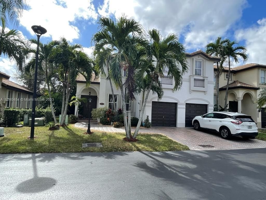 Real estate property located at 11030 48th Ter, Miami-Dade County, Doral, FL