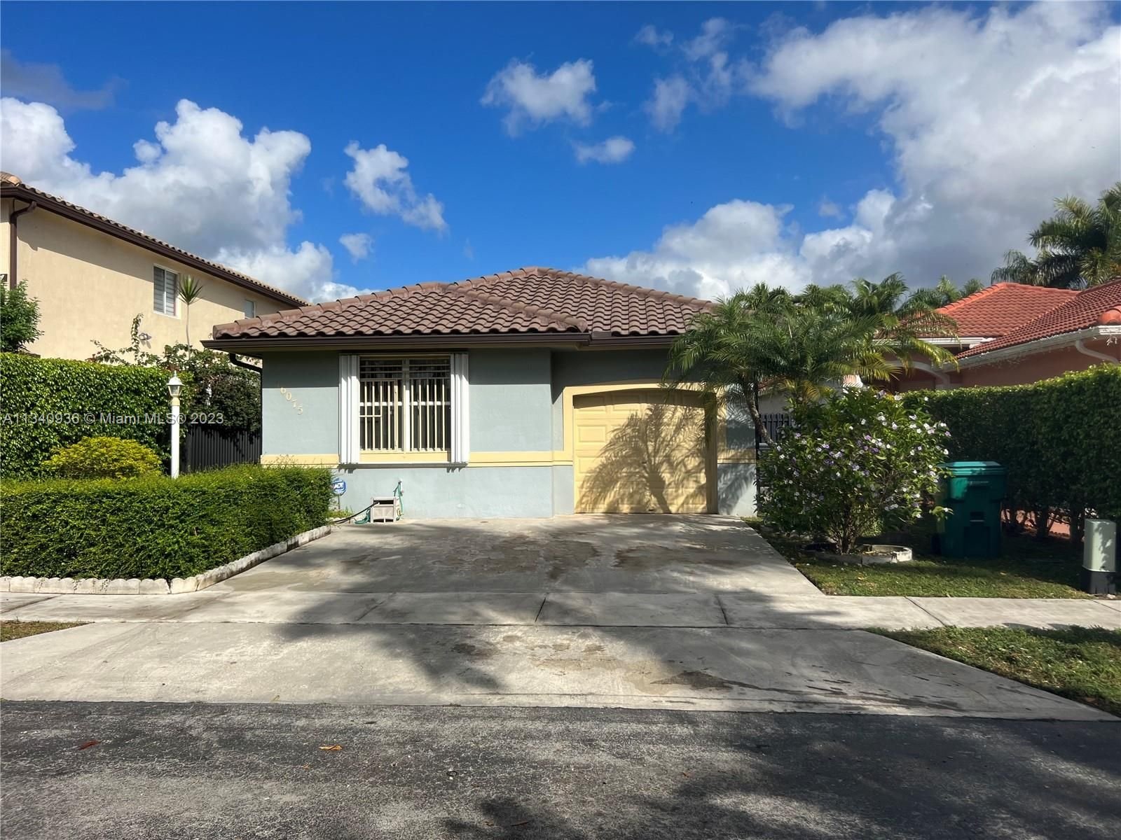 Real estate property located at 16075 69 Ter, Miami-Dade County, Miami, FL