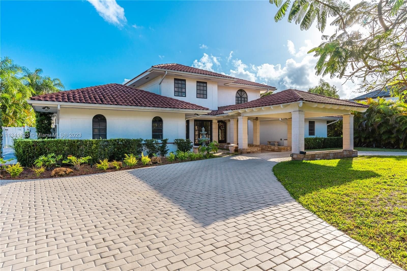 Real estate property located at 9460 54th Doral Ter, Miami-Dade County, Doral, FL