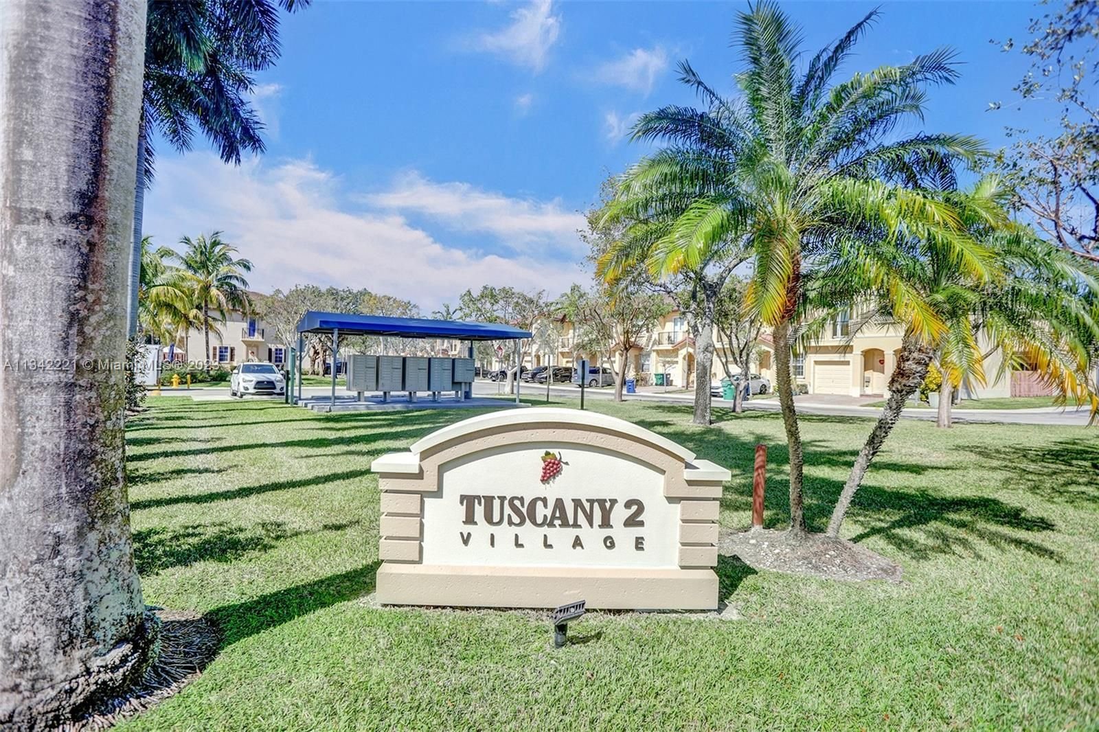 Real estate property located at 12995 135th St, Miami-Dade County, Miami, FL