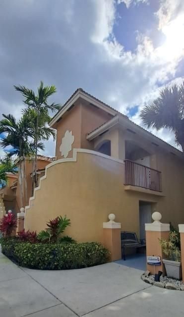 Real estate property located at 7830 6th St #206, Broward County, Pembroke Pines, FL