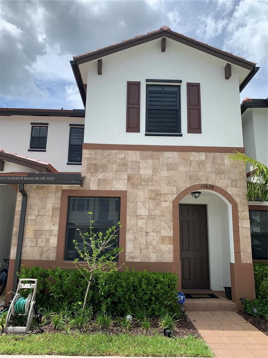 Real estate property located at 10628 33rd Way #10628, Miami-Dade County, Hialeah, FL