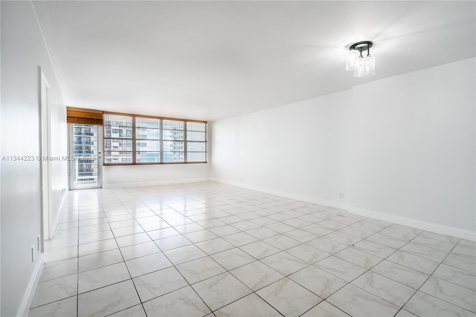 Real estate property located at 5700 Collins Ave #10M, Miami-Dade County, Miami Beach, FL