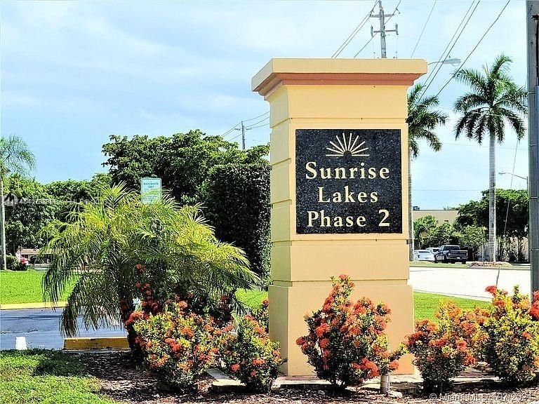 Real estate property located at 8280 Sunrise Lakes Blvd #104, Broward County, Sunrise, FL