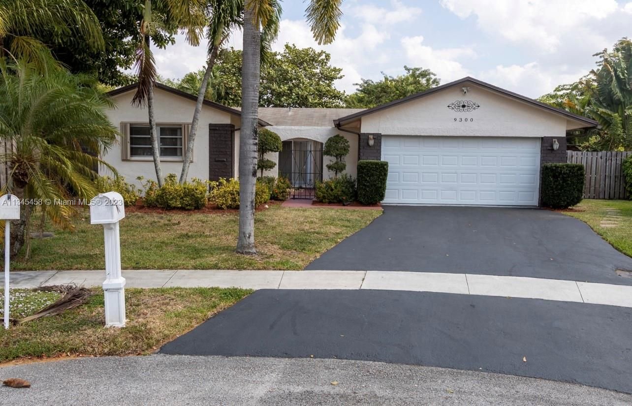 Real estate property located at 9300 35th Mnr, Broward County, Sunrise, FL
