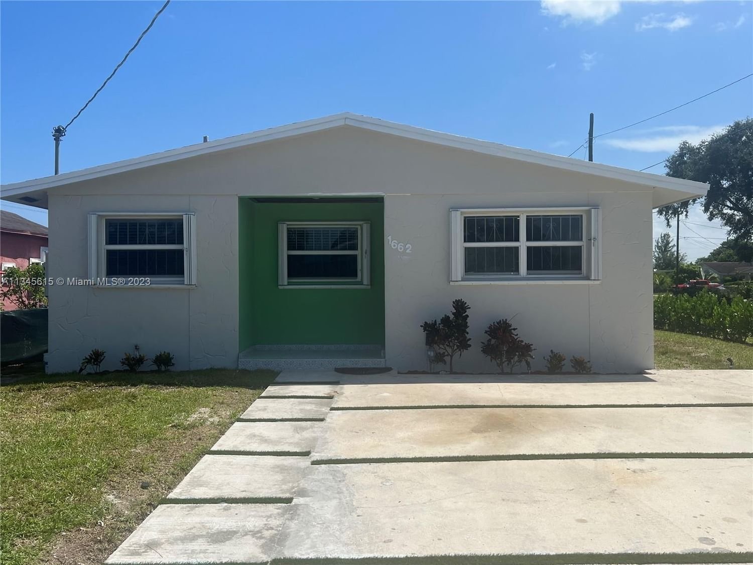 Real estate property located at 1662 152nd Ter, Miami-Dade County, Miami Gardens, FL