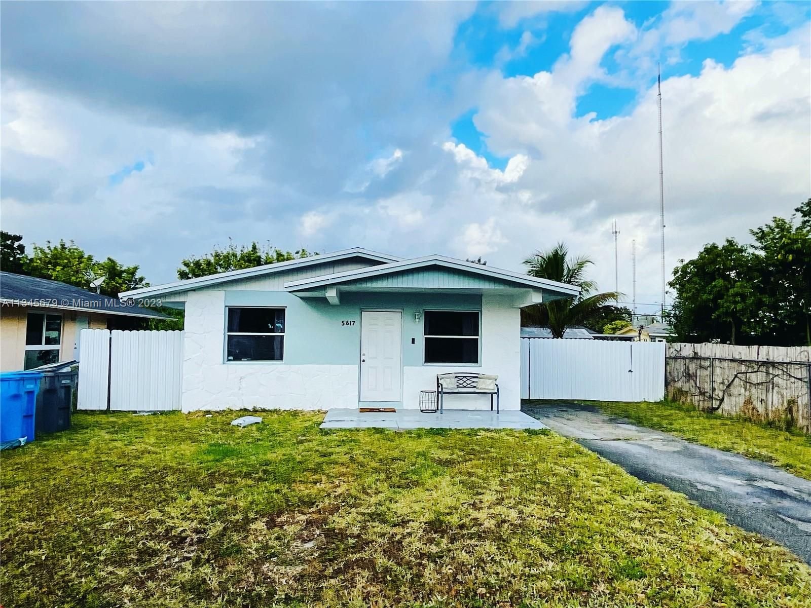 Real estate property located at 5617 39th St, Broward County, West Park, FL