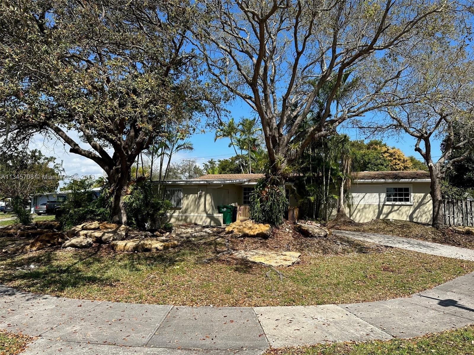 Real estate property located at 19721 Whispering Pines Rd, Miami-Dade County, Cutler Bay, FL