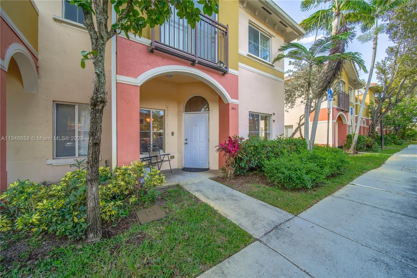 Real estate property located at 506 Santa Catalina Cir #0, Broward County, North Lauderdale, FL