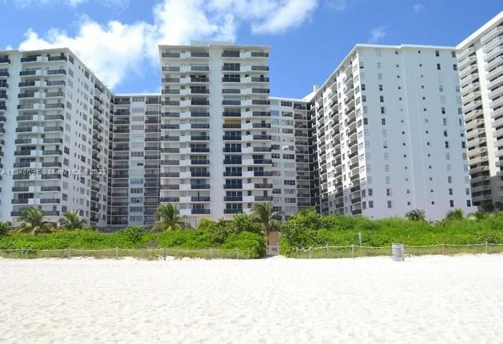Real estate property located at 6039 Collins Ave #1714, Miami-Dade County, Miami Beach, FL