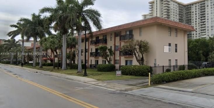 Real estate property located at 251 172nd St #109, Miami-Dade County, Sunny Isles Beach, FL